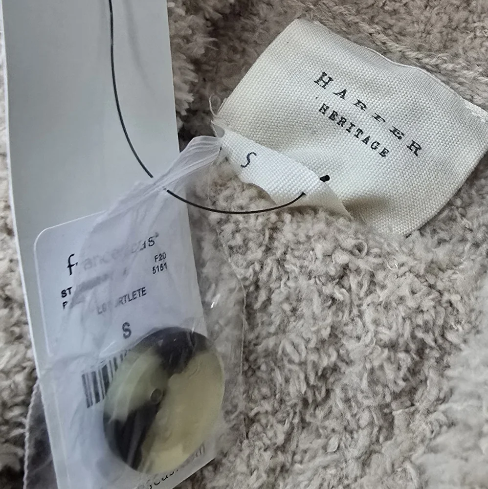 NWT Francesca's Harper Heritage Long Sleeve Turtleneck Top Size Small - Picture 5 of 5